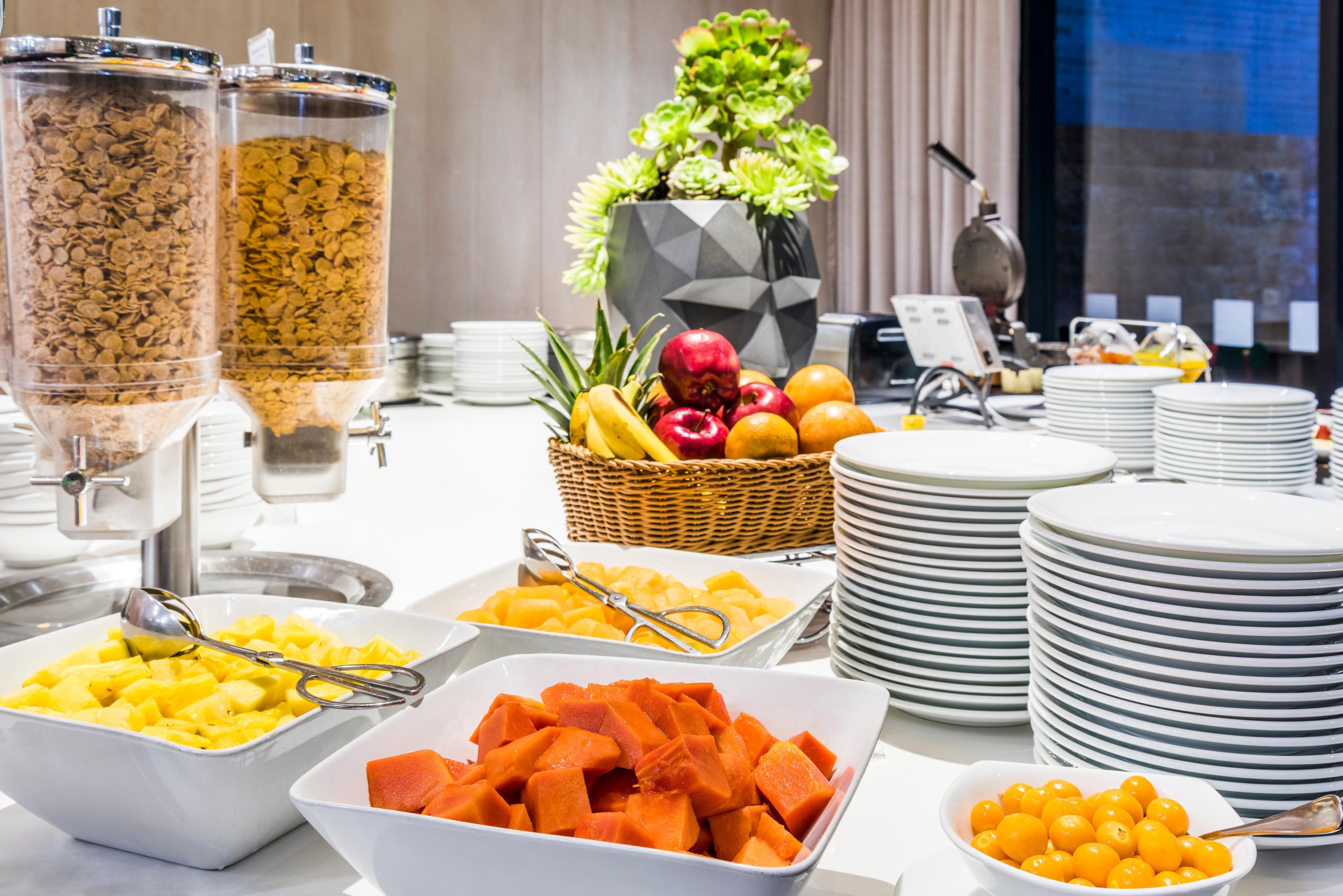 Hotel Express & Zona G By Ihg