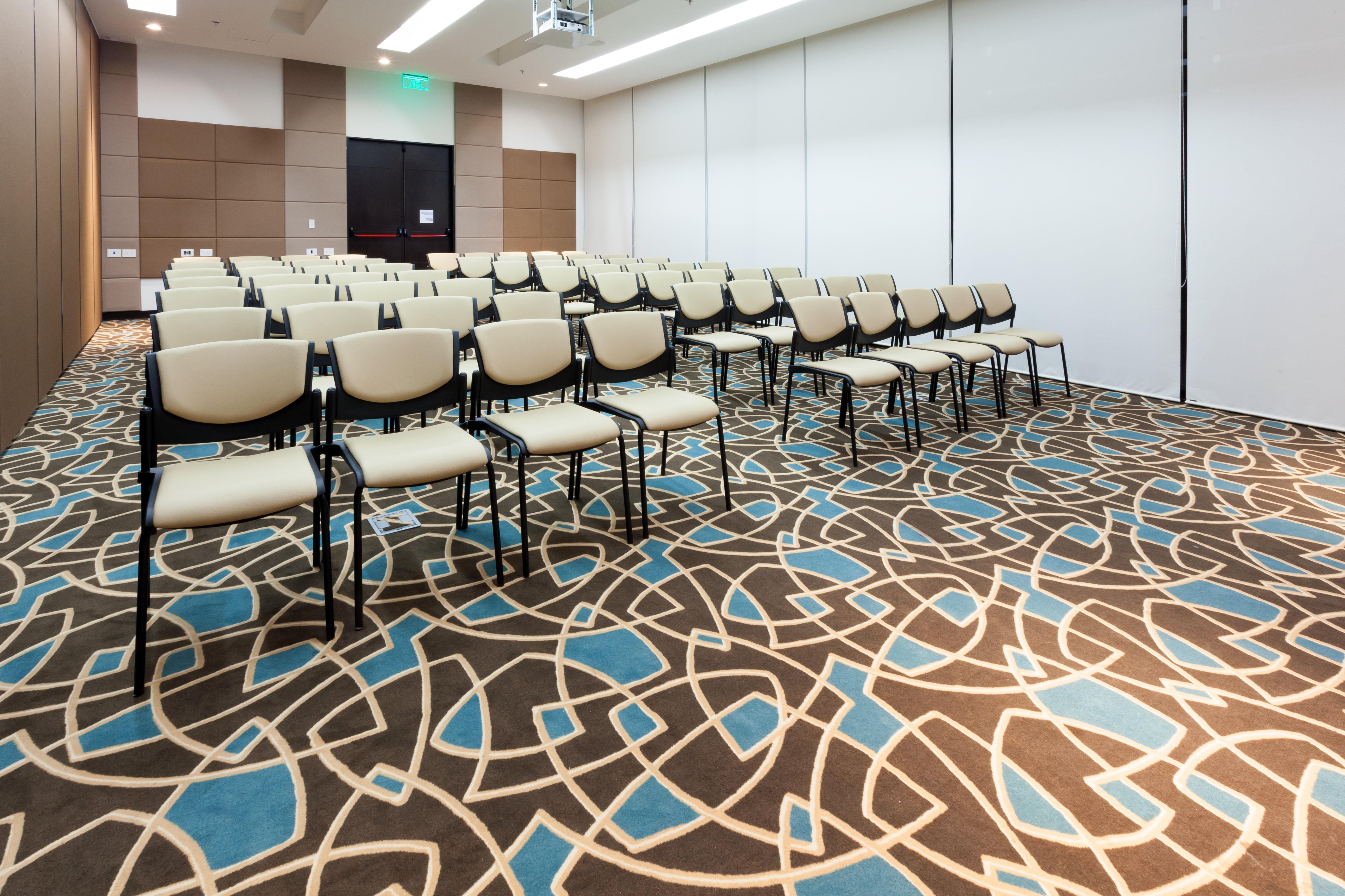 Express & Zona G By Ihg Hotel Bogota