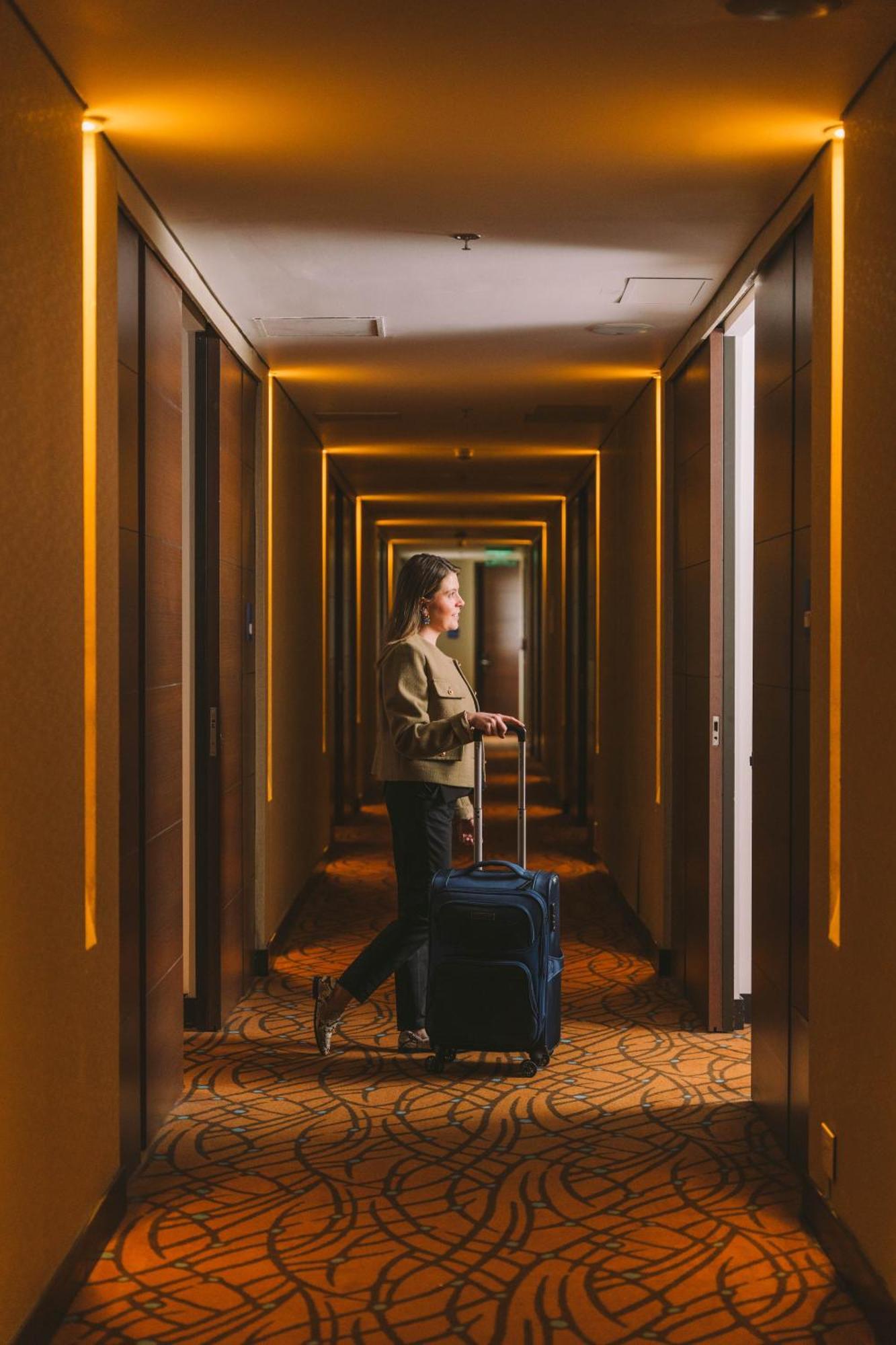 Express & Zona G By Ihg Hotel