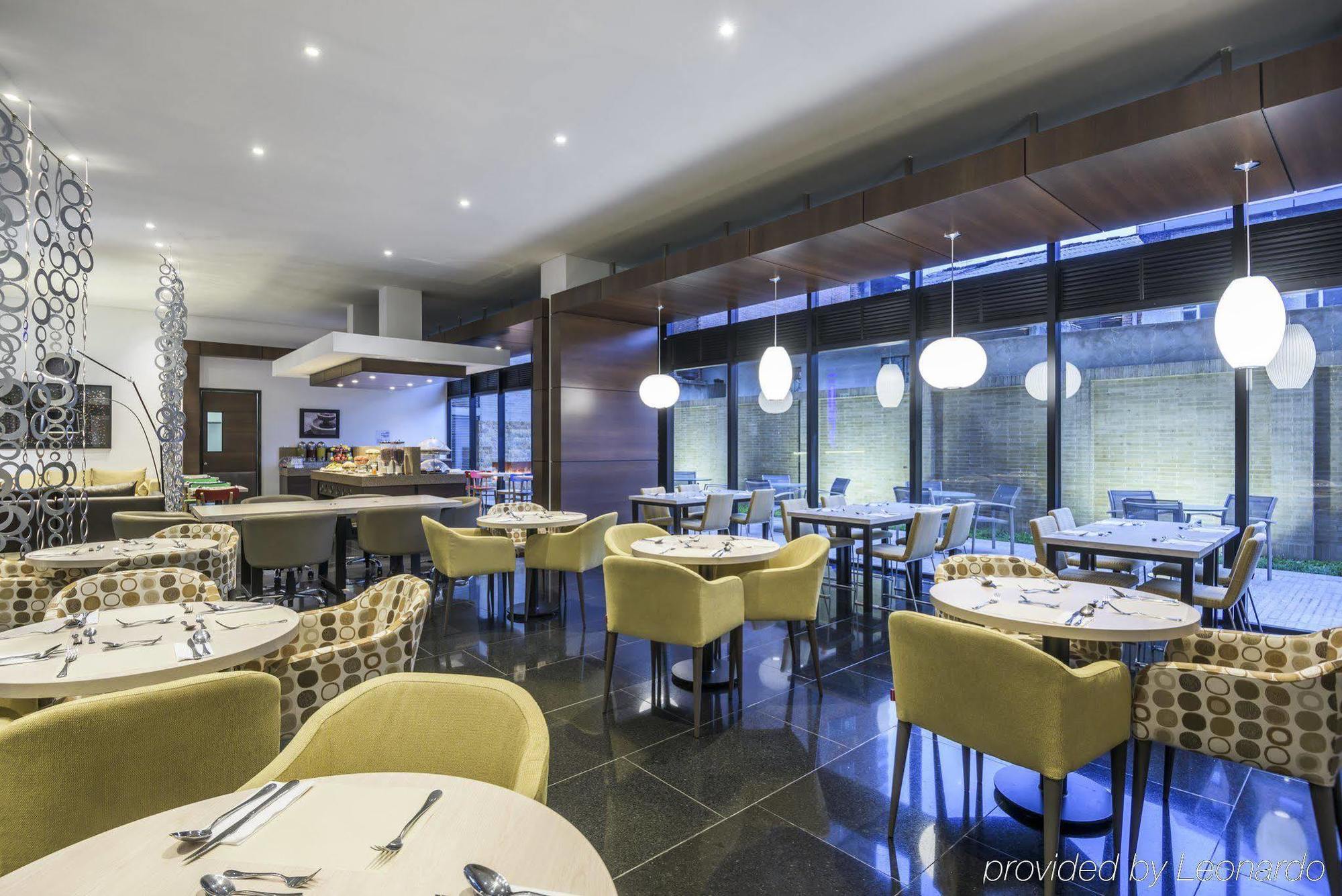 Express & Zona G By Ihg Bogota