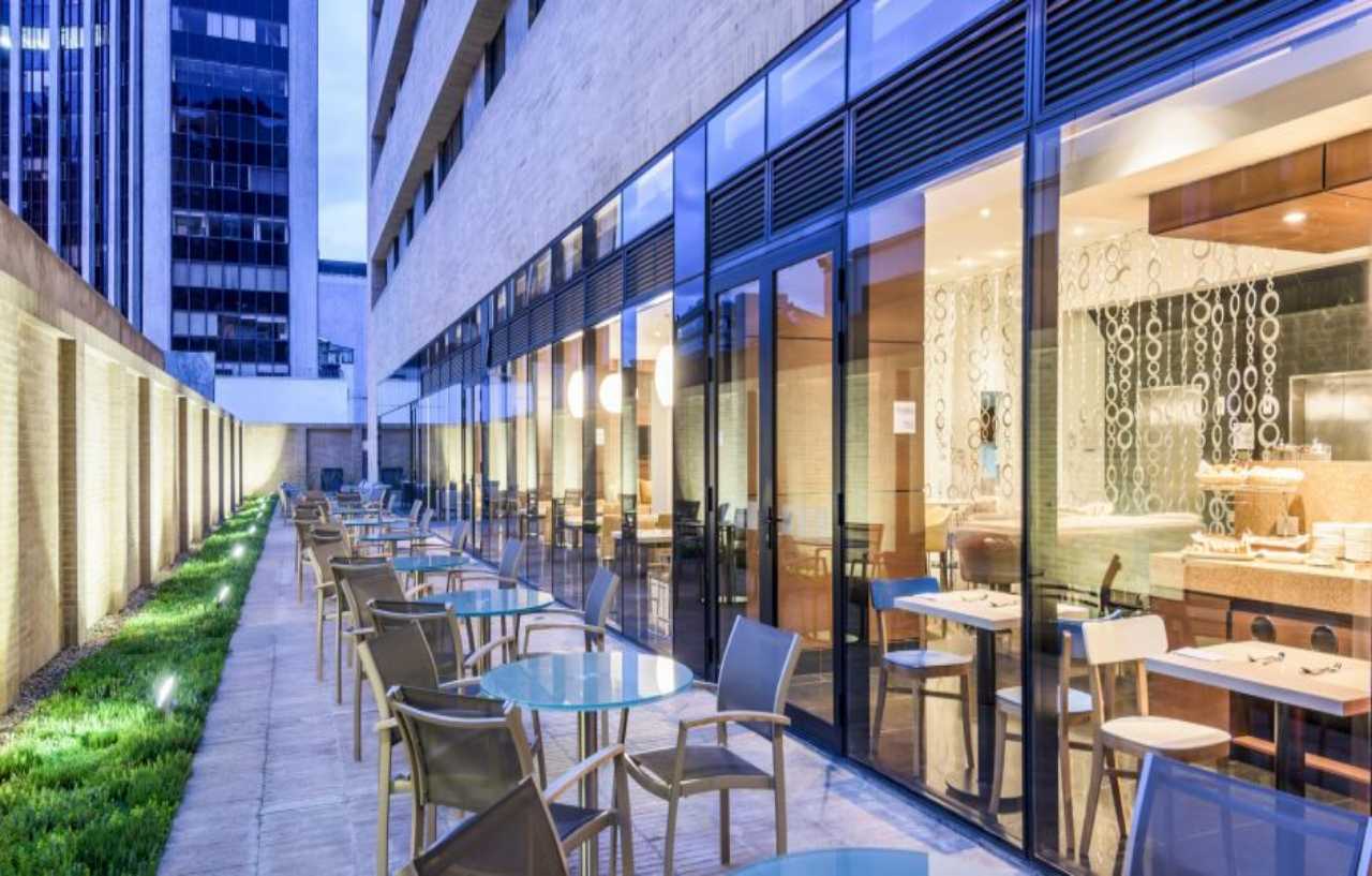 Hotel Express & Zona G By Ihg Bogota